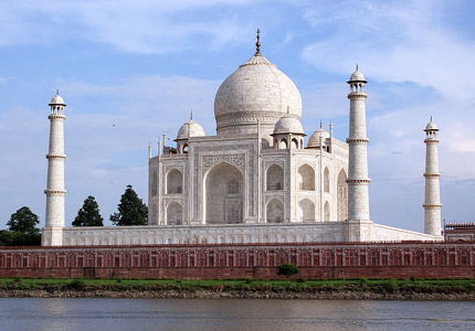 The monument made of marble in India known as the Taj Mahal